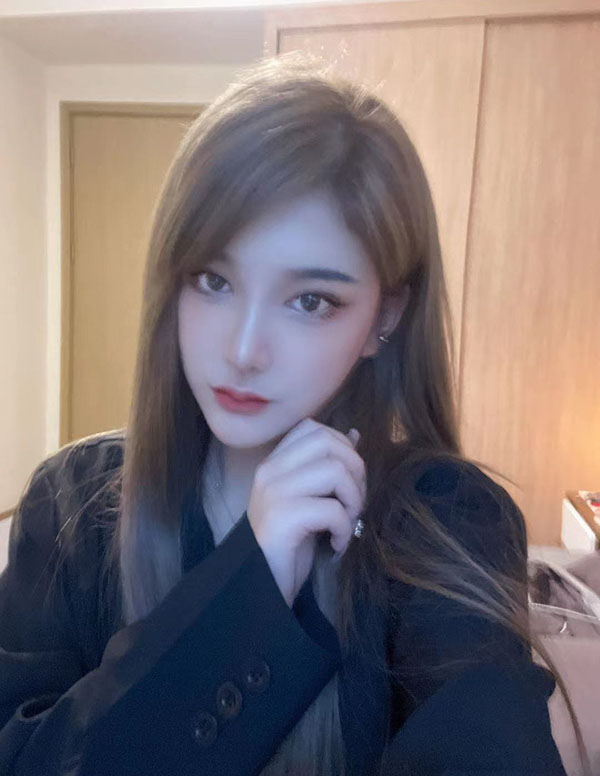 曼谷外围女大学生